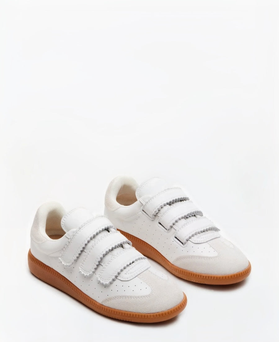 Momentum Sneaker- White