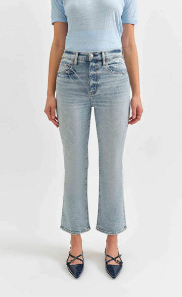 SHY GIRL CROP FLARE IN MIRACLE